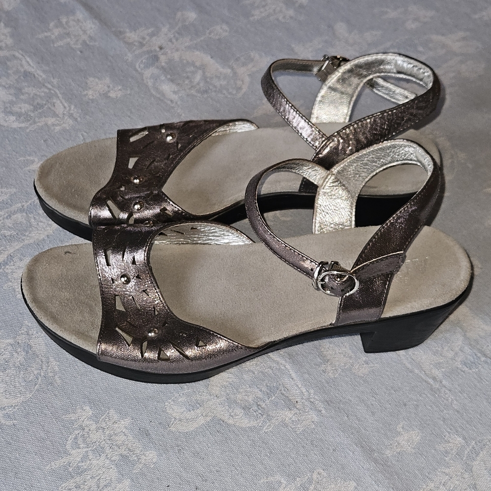 Alegria Reese Uptown Pewter Leather Heel Buckle Sandals Size 42  11.5-12 US